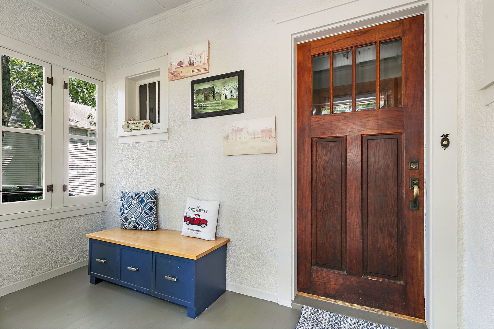 909 Augusta Avenue Property Photo 4