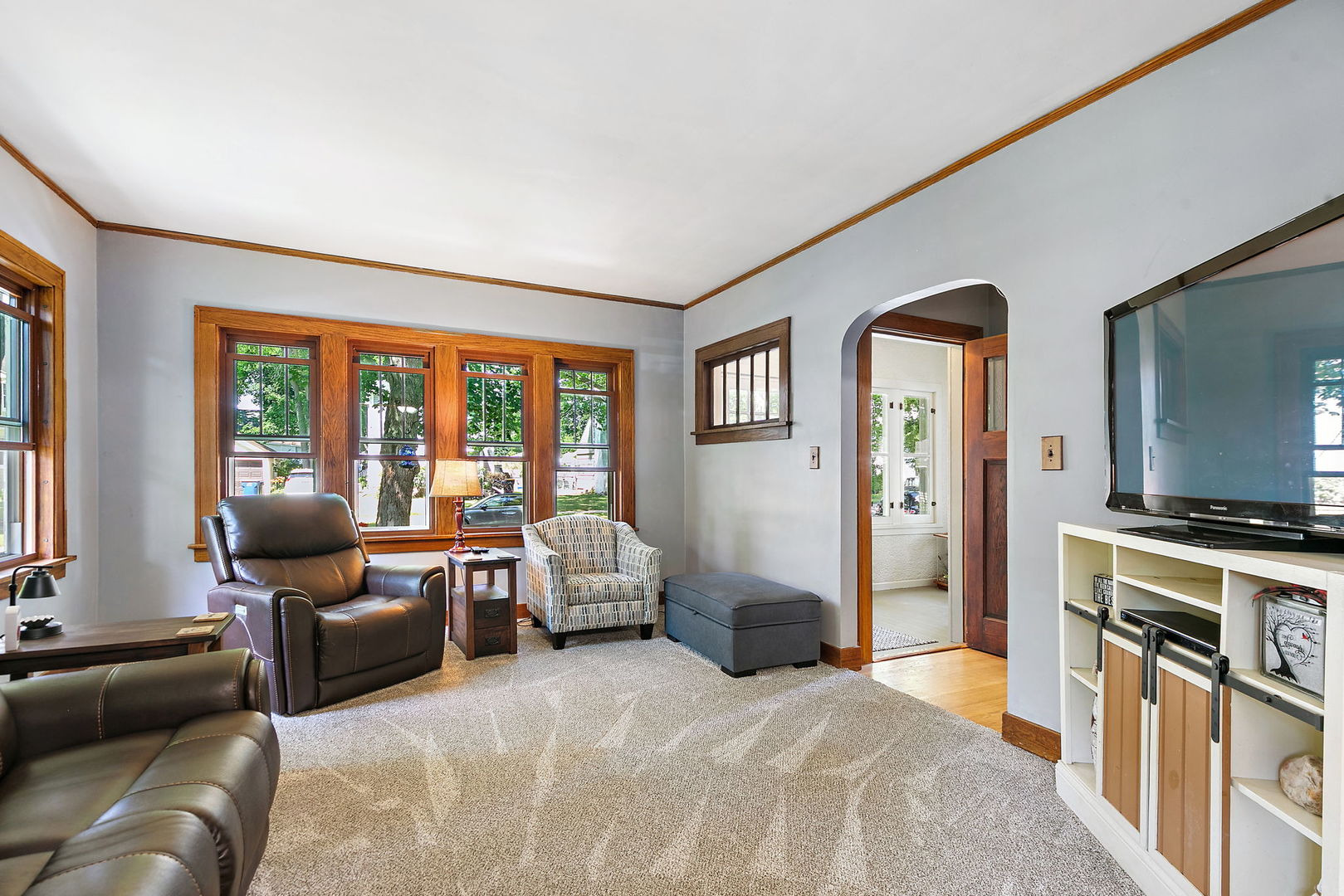909 Augusta Avenue Property Photo 13