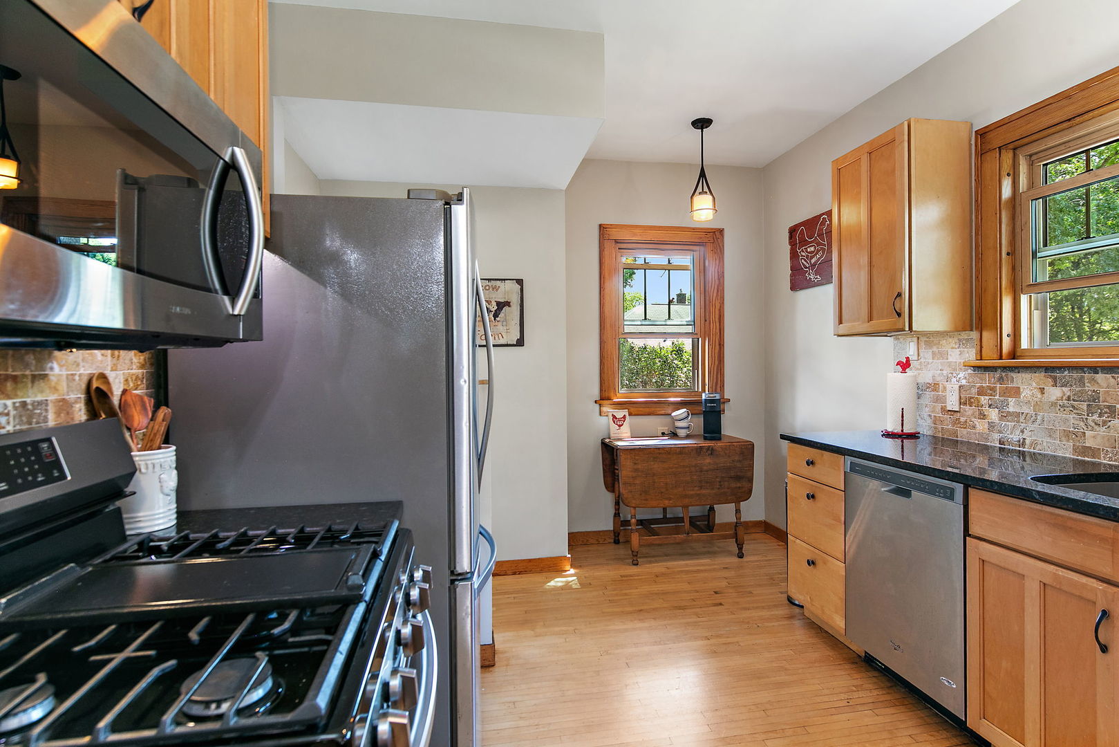 909 Augusta Avenue Property Photo 17