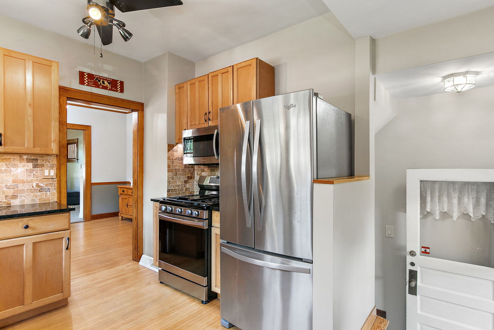 909 Augusta Avenue Property Photo 20
