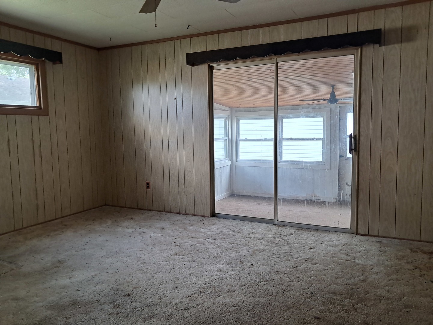 317 Clark Street Property Photo 7