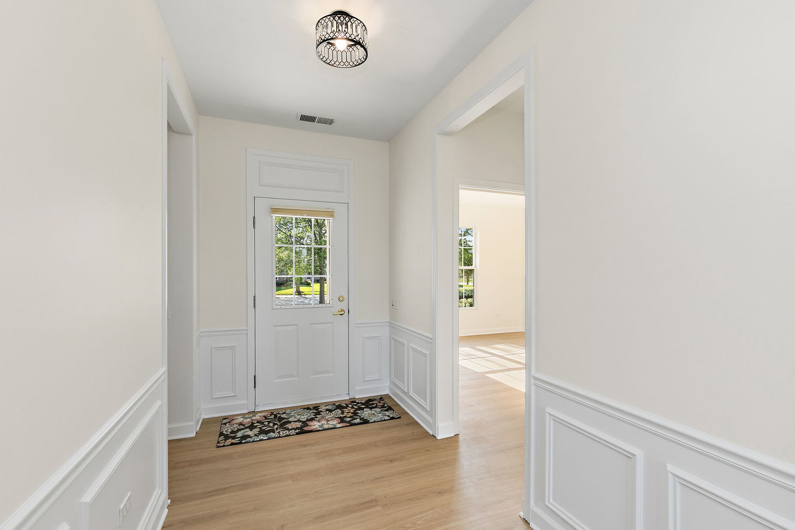 11550 Windsor Drive Property Photo 2