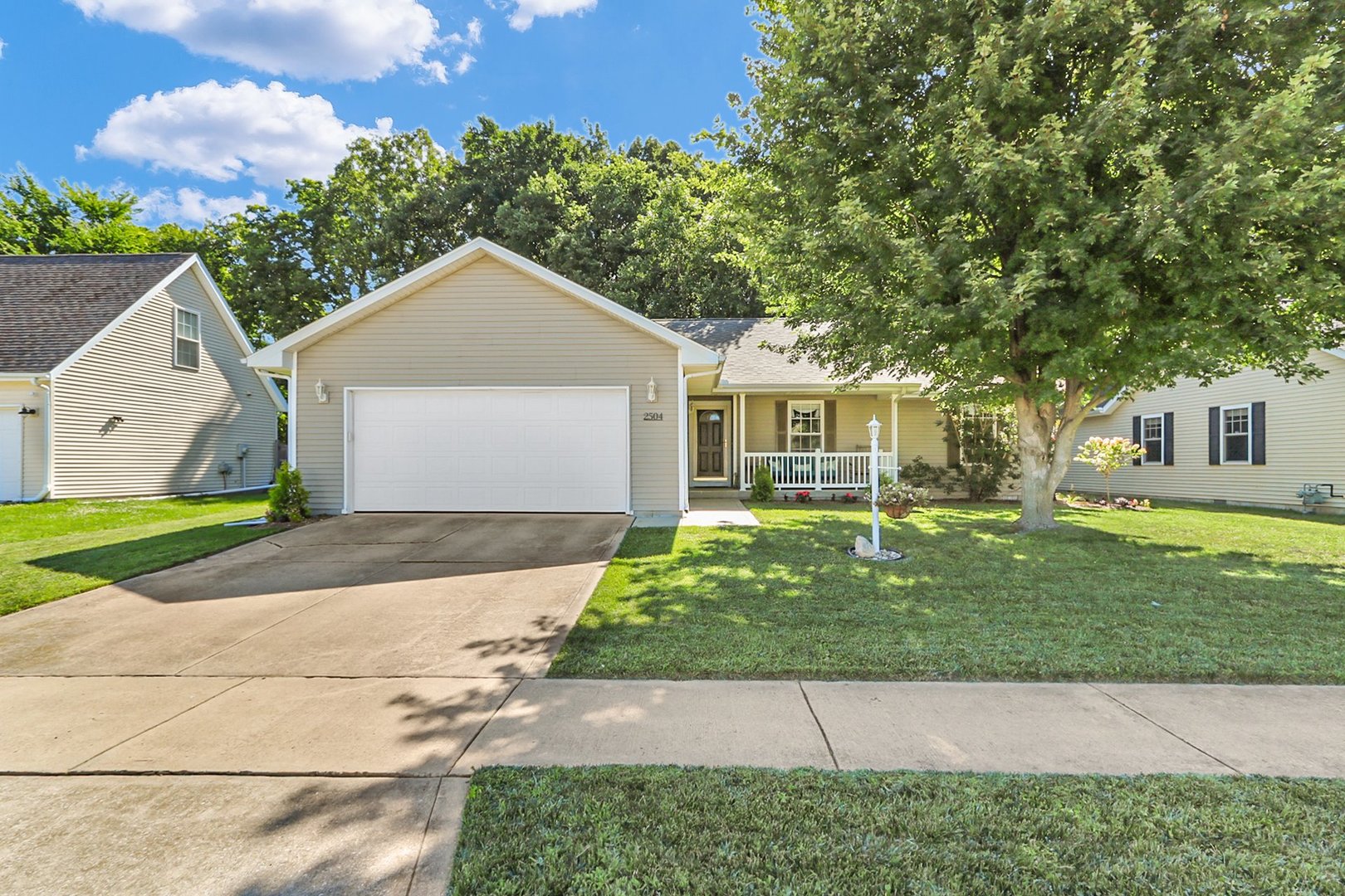 2504 Goodfield Drive Property Photo 1