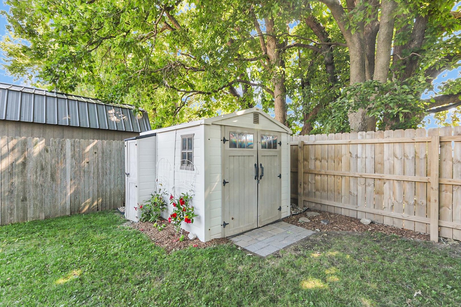 2504 Goodfield Drive Property Photo 28