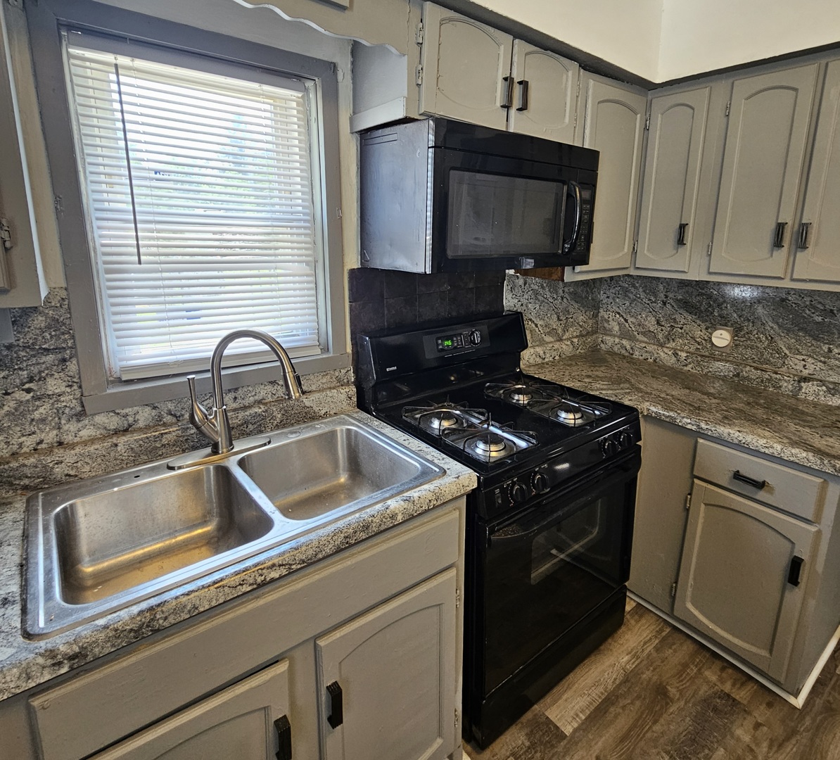 1116 Corbin Street Property Photo 7