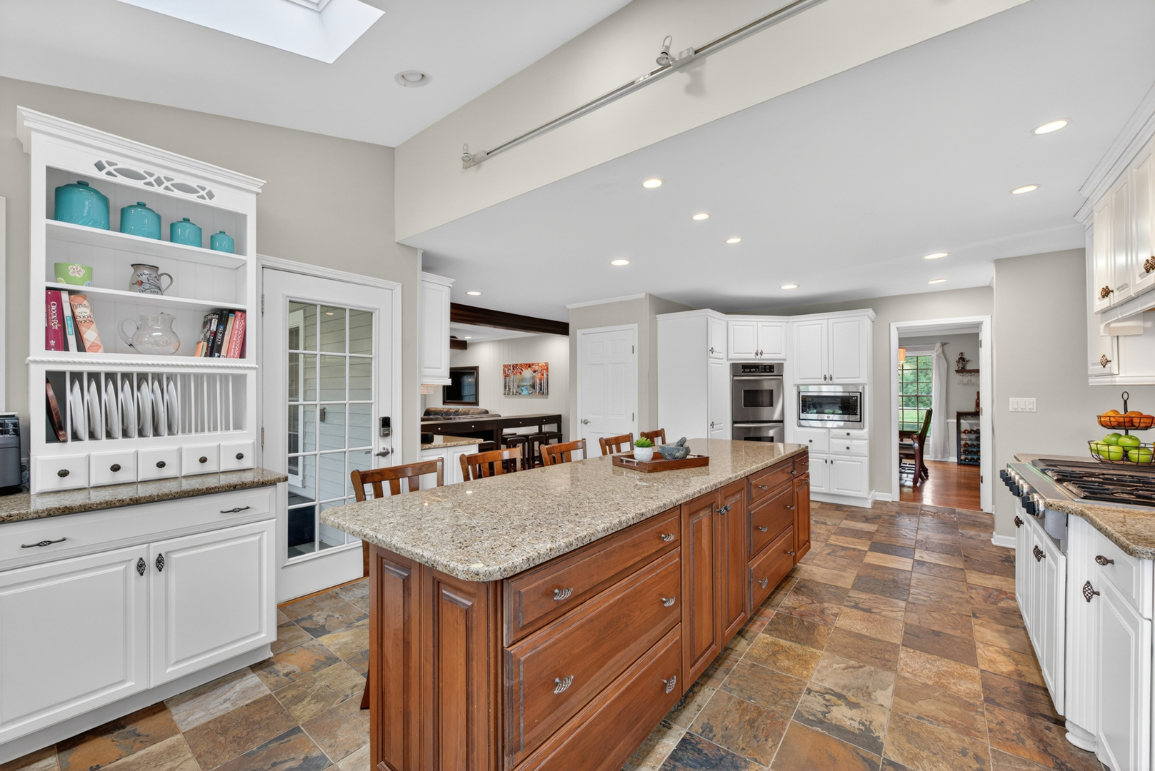 21101 N Middleton Drive Property Photo 14