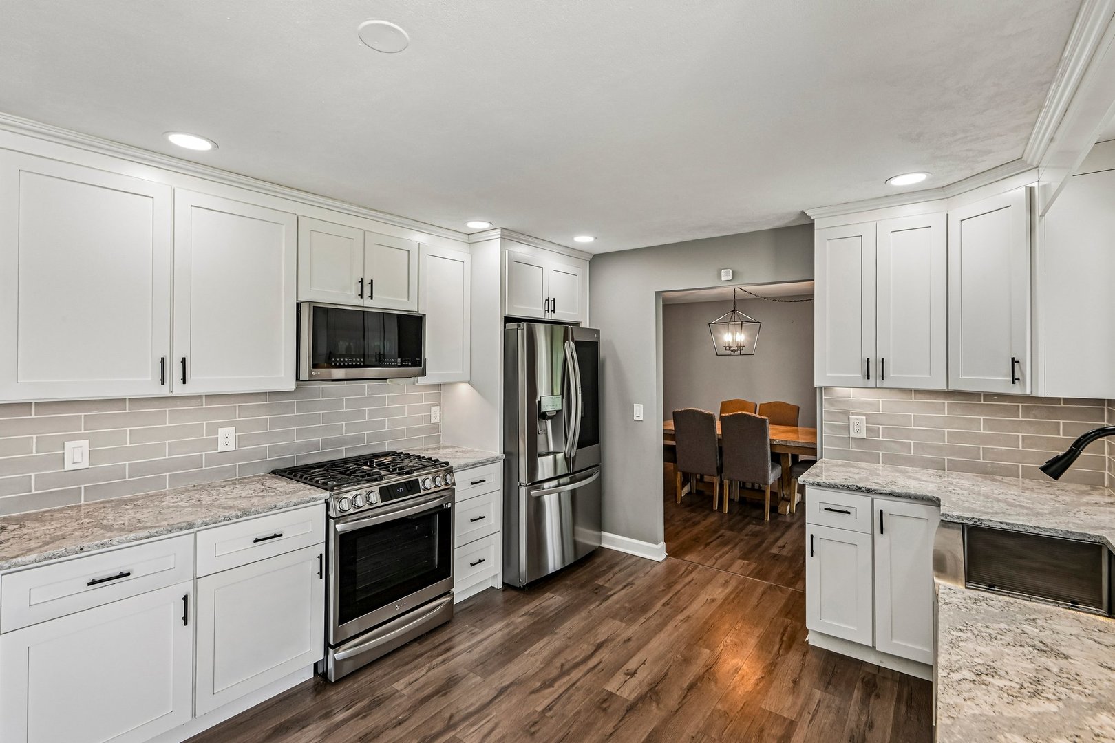 6797 Manchester Road Property Photo 4