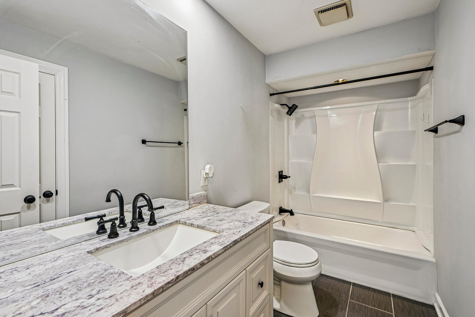 6797 Manchester Road Property Photo 8