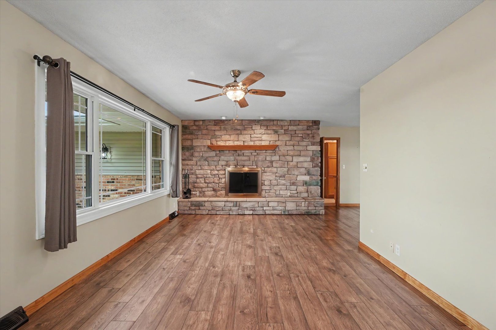 2108 County Road 1900 E Property Photo 8