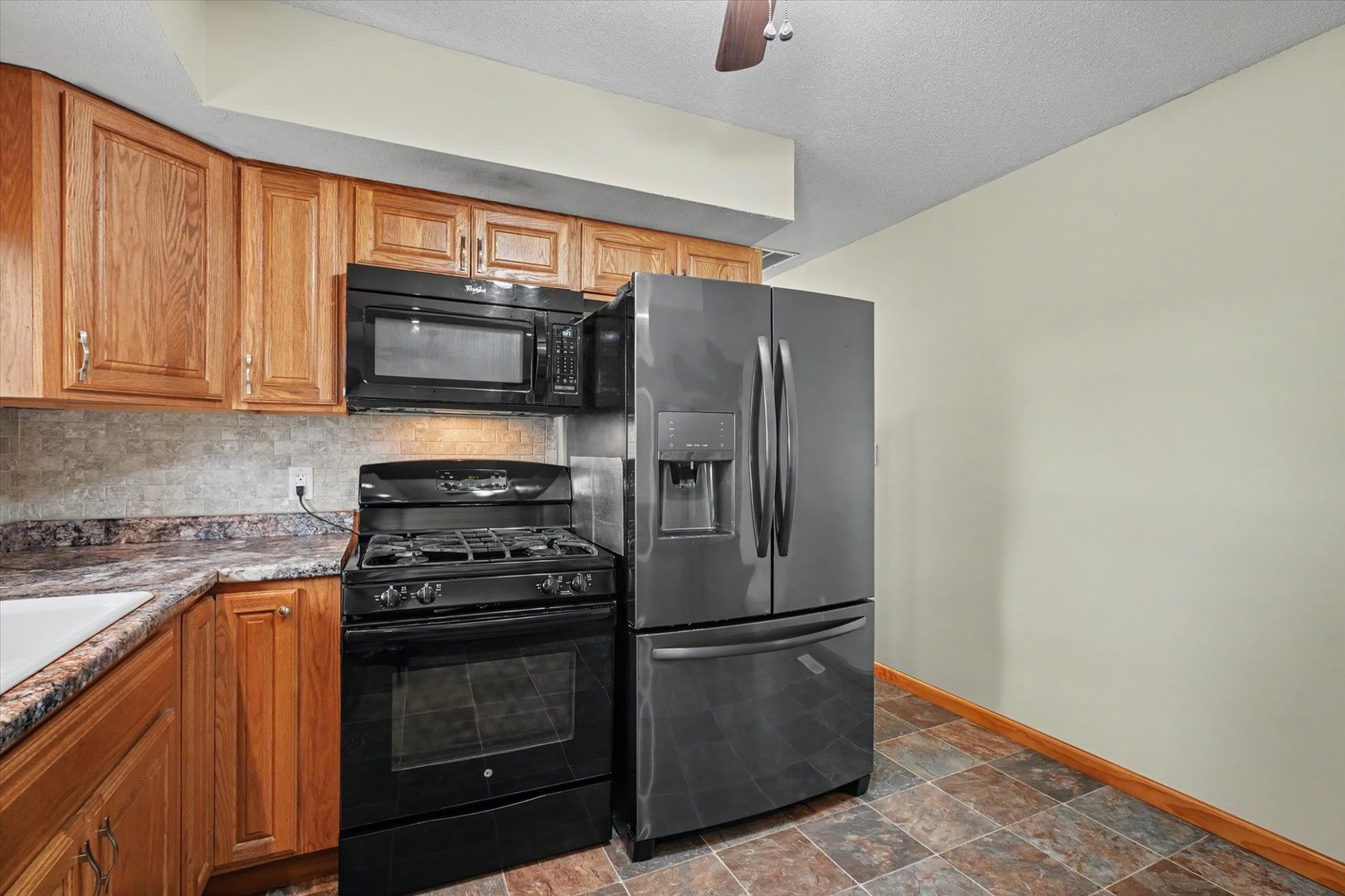 2108 County Road 1900 E Property Photo 19