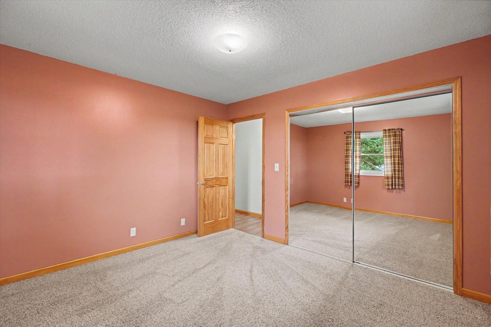 2108 County Road 1900 E Property Photo 30