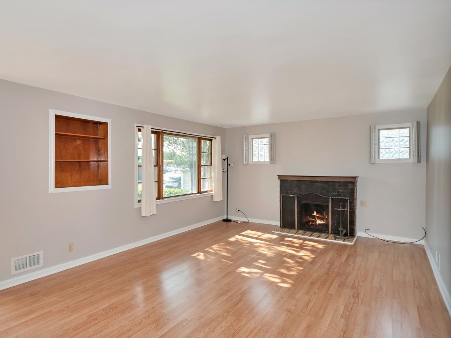 14624 S Albany Avenue Property Photo 4