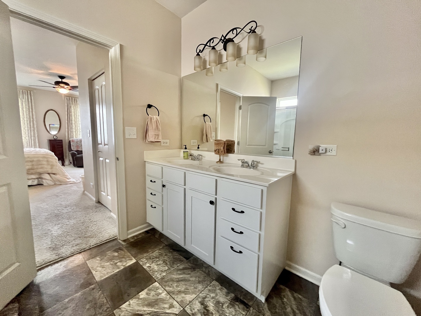 1074 Chestnut Drive Property Photo 19