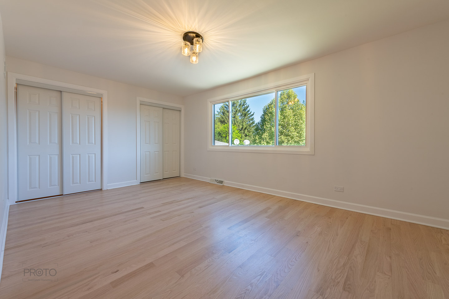 2405 Avondale Avenue Property Photo 9