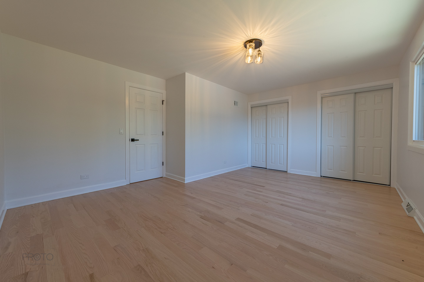 2405 Avondale Avenue Property Photo 10