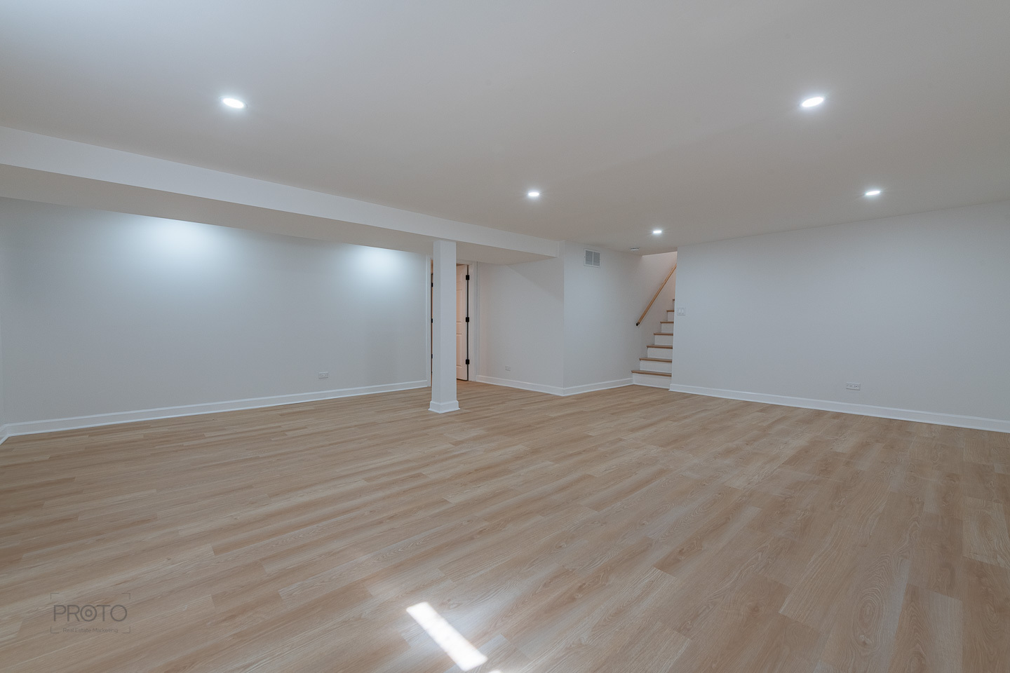 2405 Avondale Avenue Property Photo 23