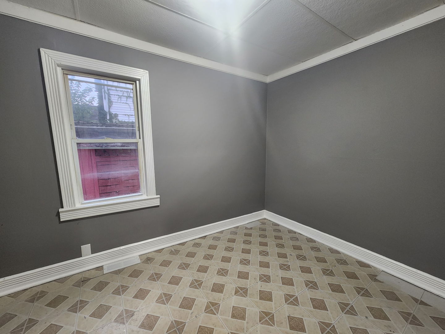 605 N Monroe Street Property Photo 7