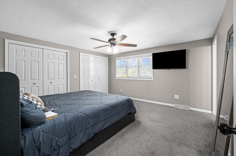 3027 Kelling Street Property Photo 33