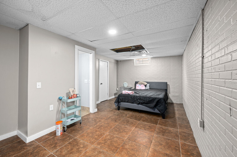 3027 Kelling Street Property Photo 39