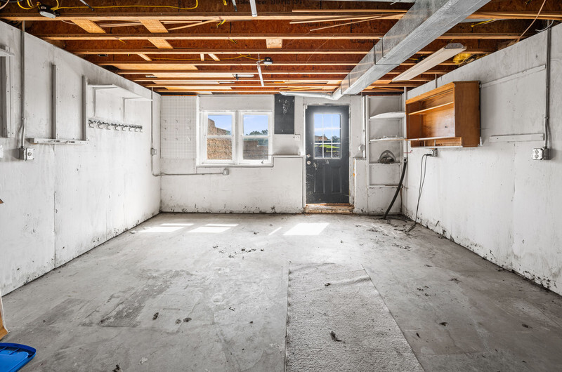 3027 Kelling Street Property Photo 42