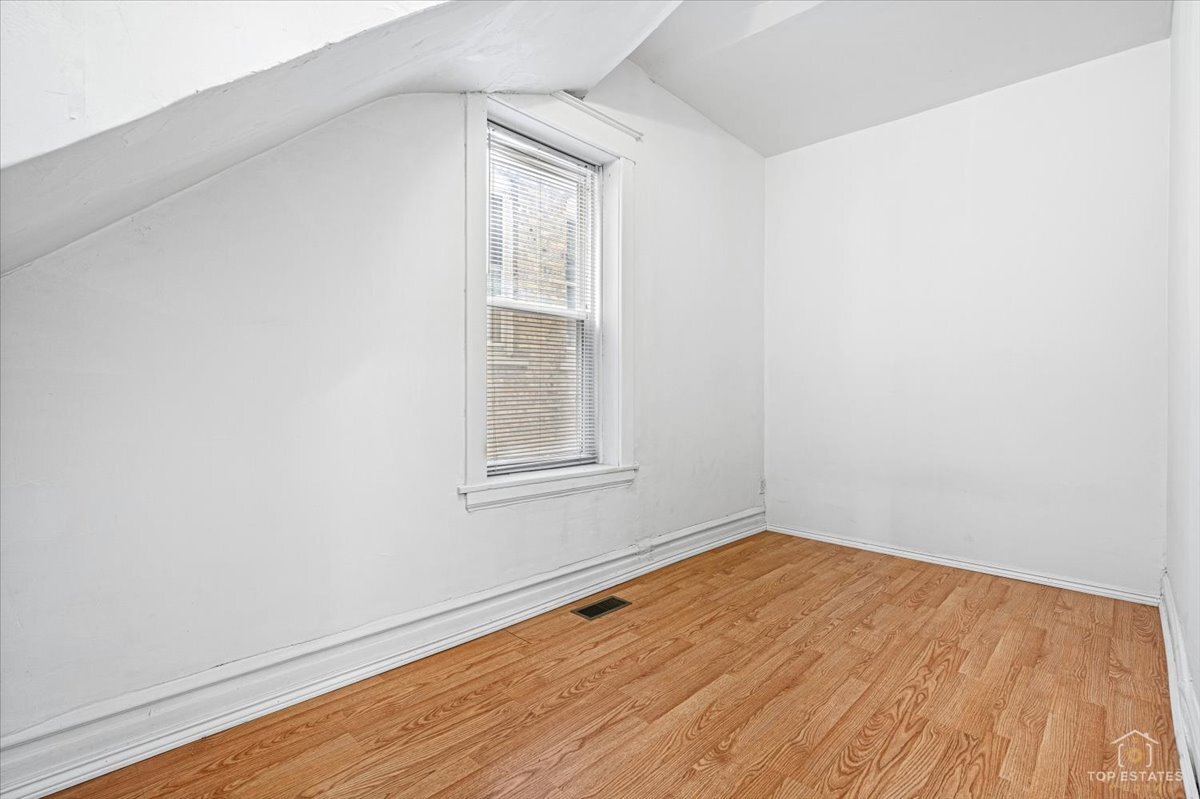 3645 S Wood Street Property Photo 6