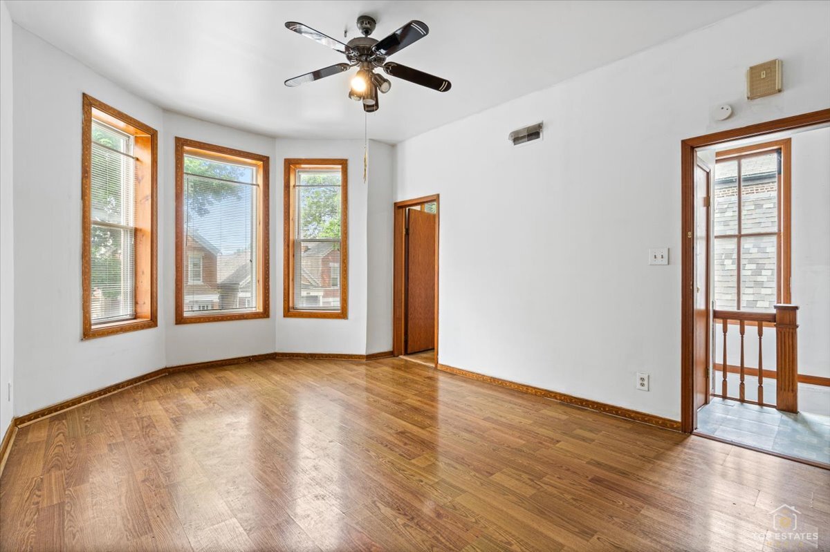 3645 S Wood Street Property Photo 10