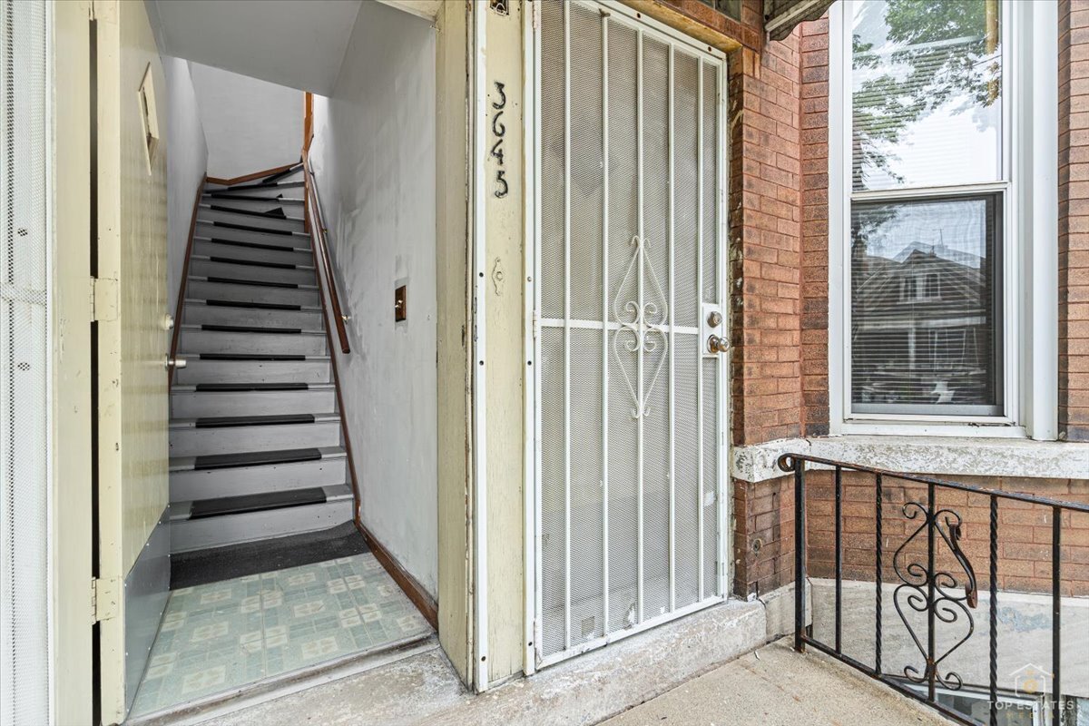 3645 S Wood Street Property Photo 29