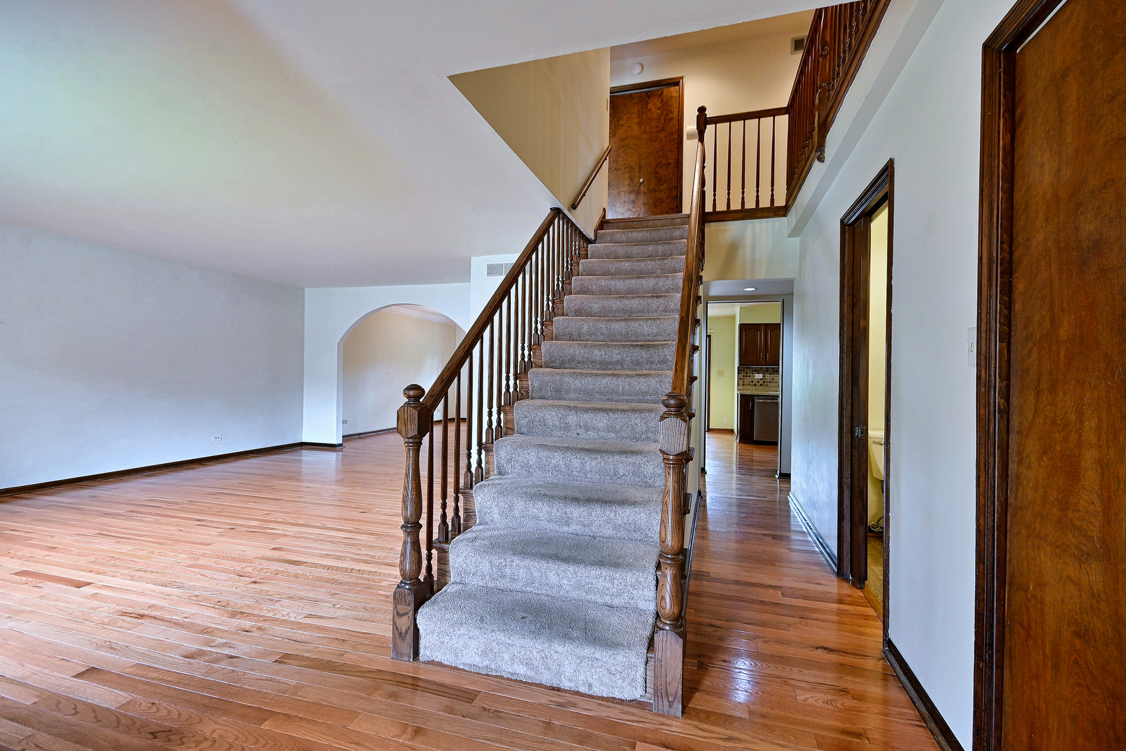 8039 Geneva Street Property Photo 3