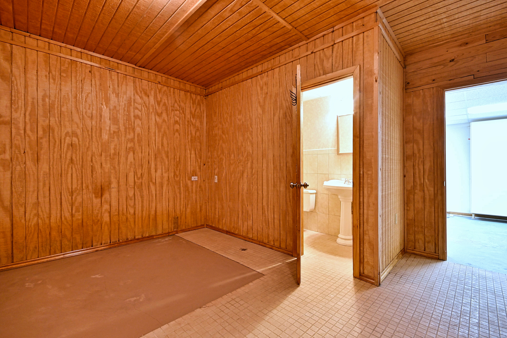 8039 Geneva Street Property Photo 34