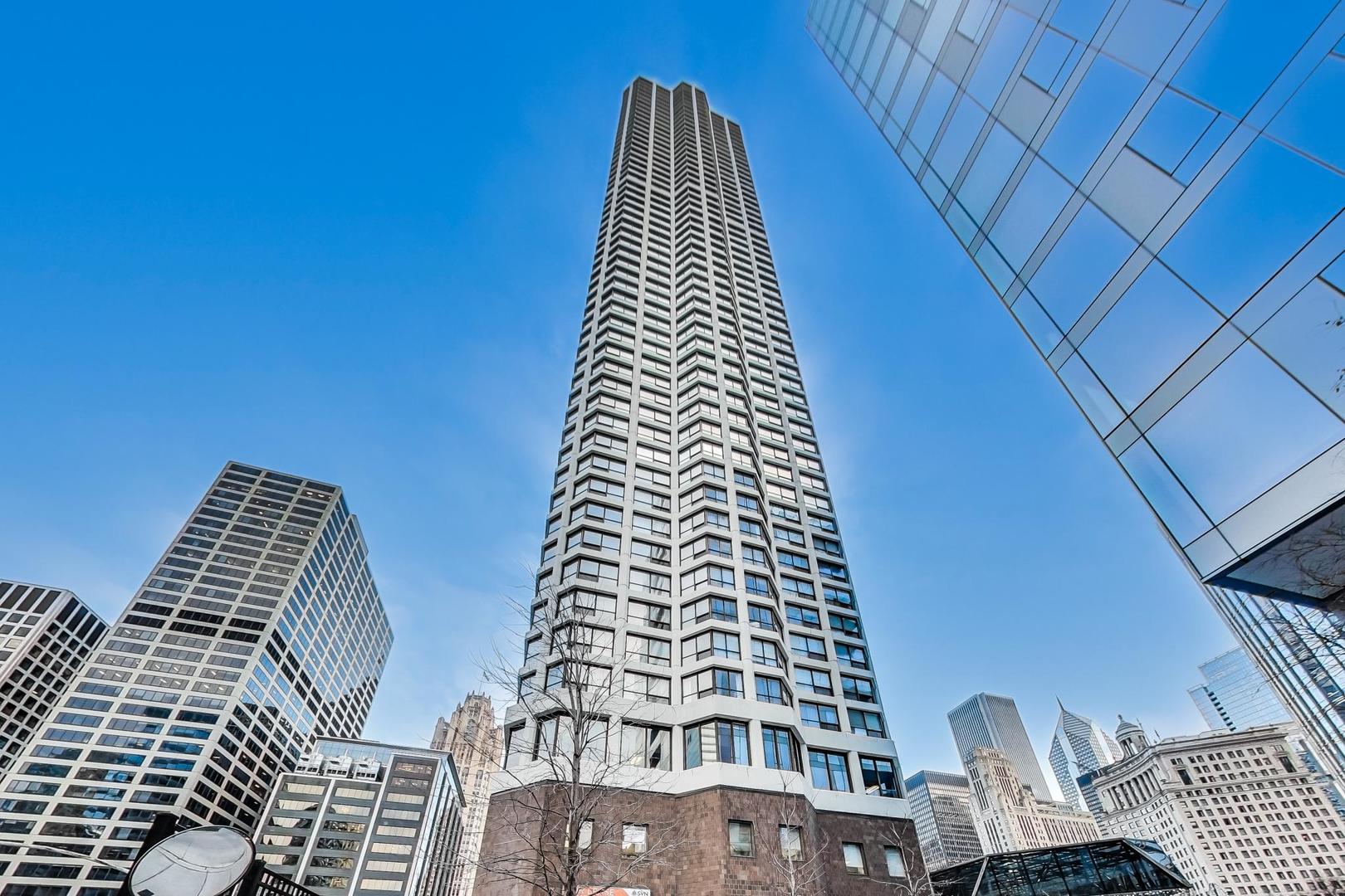 405 N Wabash Avenue 715 Property Photo 6