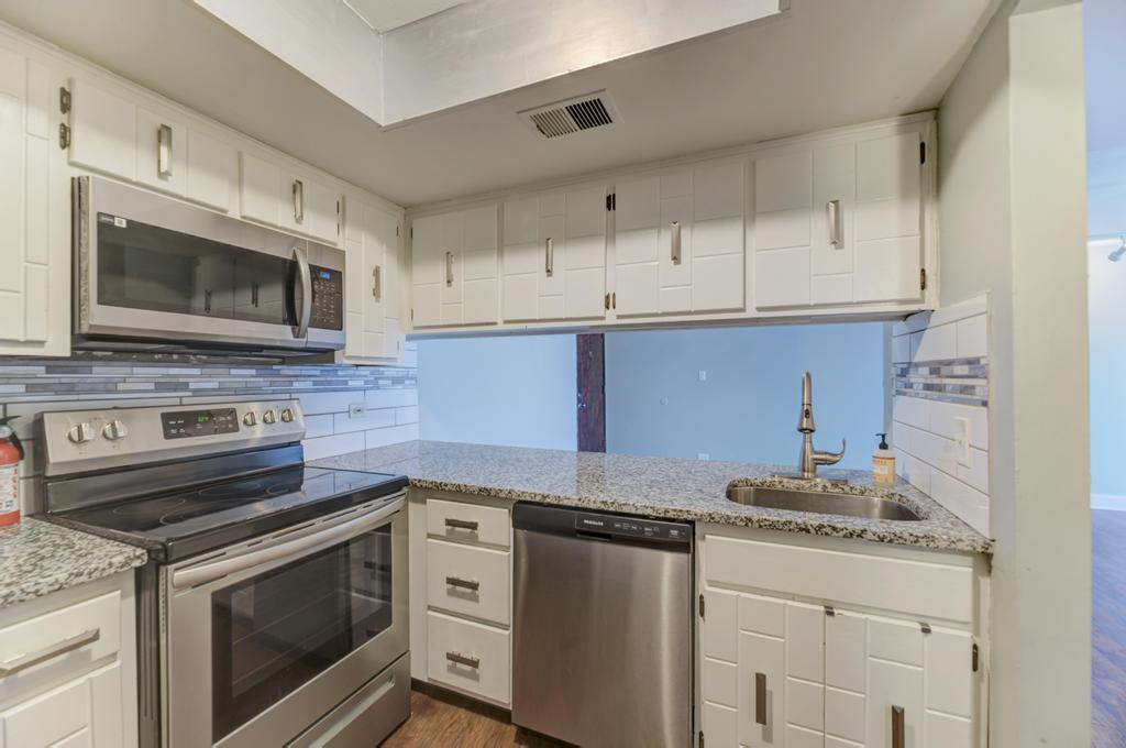830 Elder Road B303 Property Photo 4