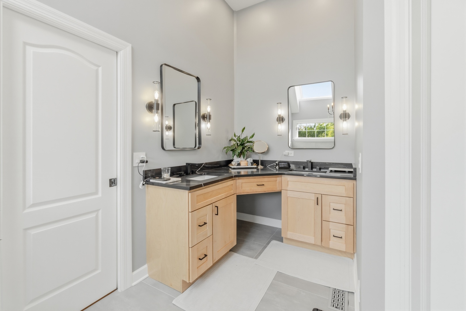 1160 Lakin Avenue Property Photo 45