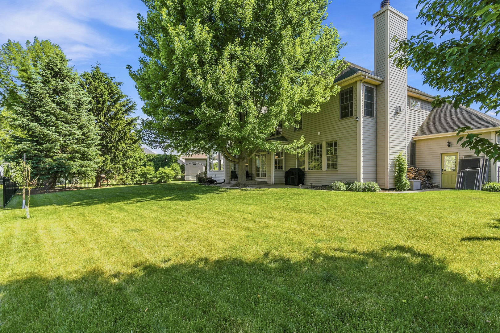 1160 Lakin Avenue Property Photo 81