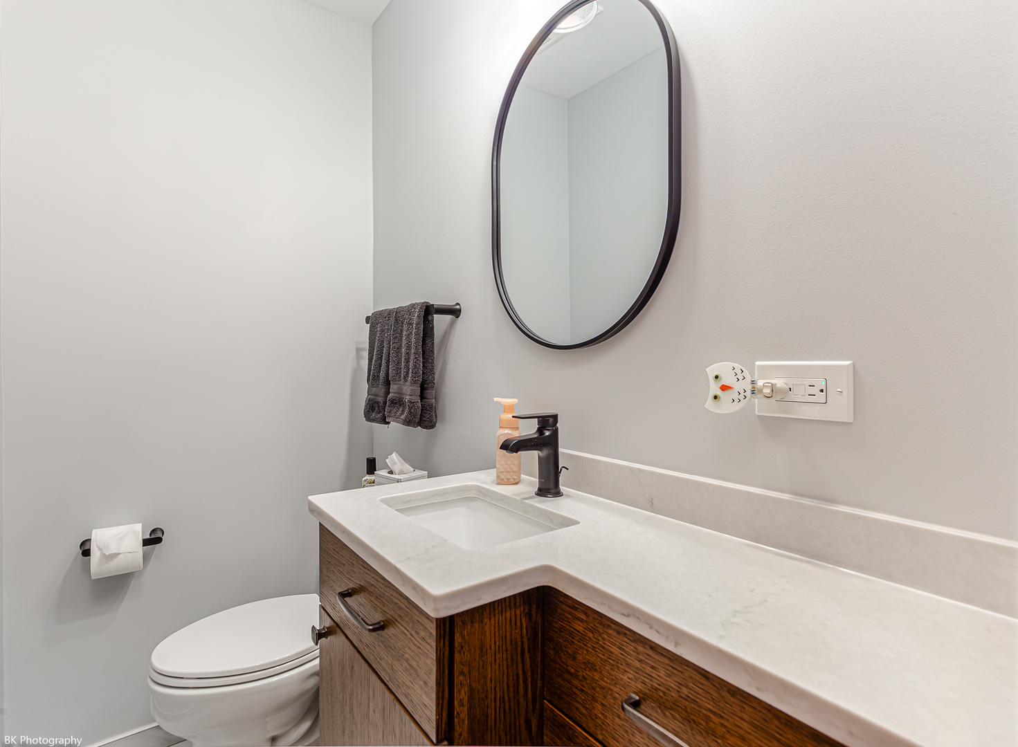 8120 Mayfield Avenue Property Photo 14
