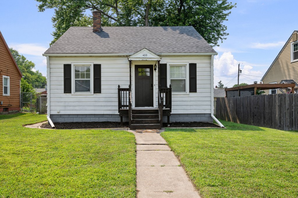 433 51st Street Property Photo 1