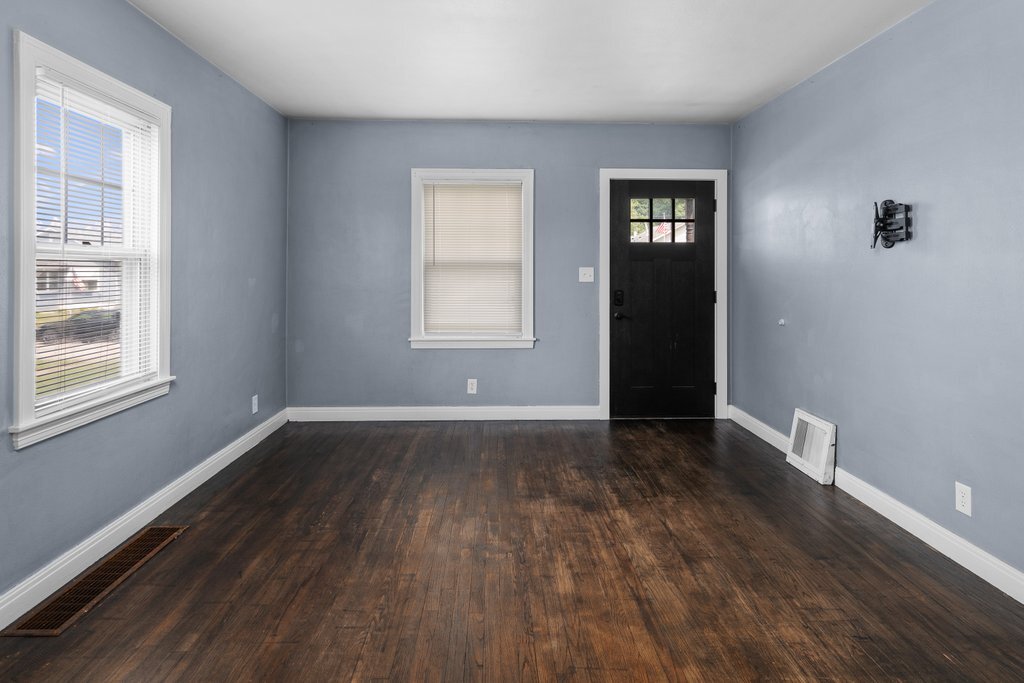 433 51st Street Property Photo 3