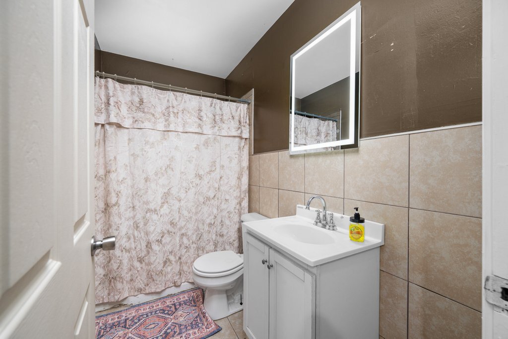 433 51st Street Property Photo 11