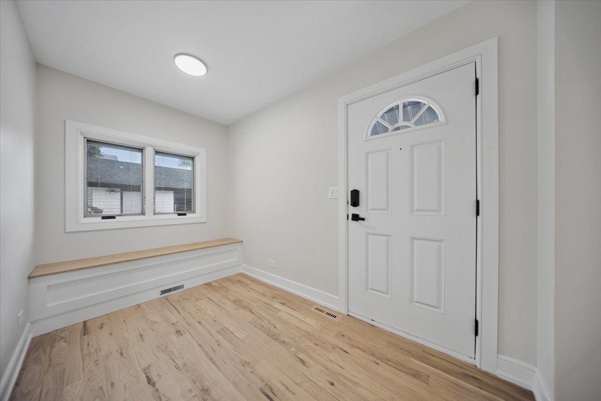 509 E Lincoln Street Property Photo 8