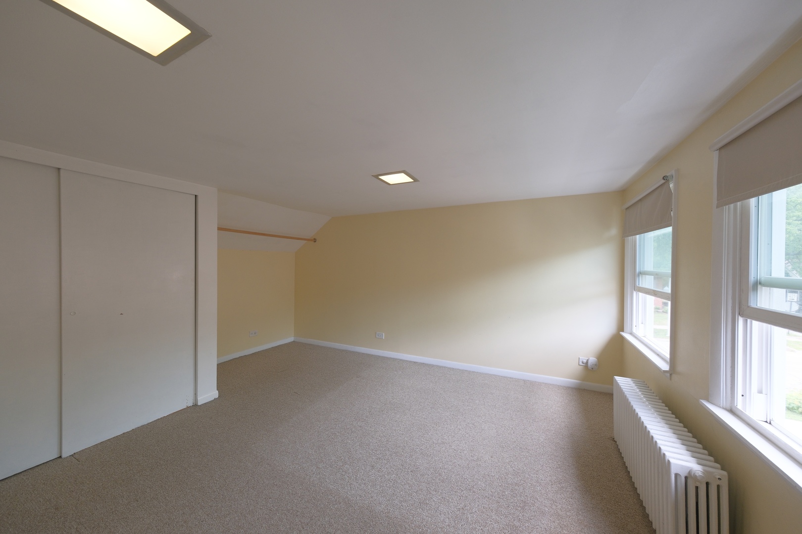 5055 N Keeler Avenue Property Photo 13