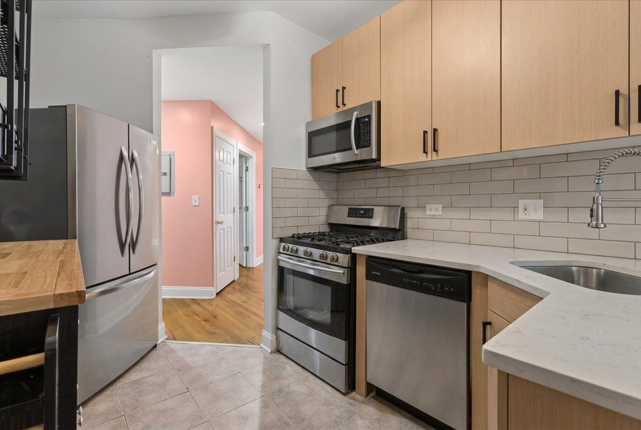 4916 N Kedzie Avenue 2w Property Photo 11