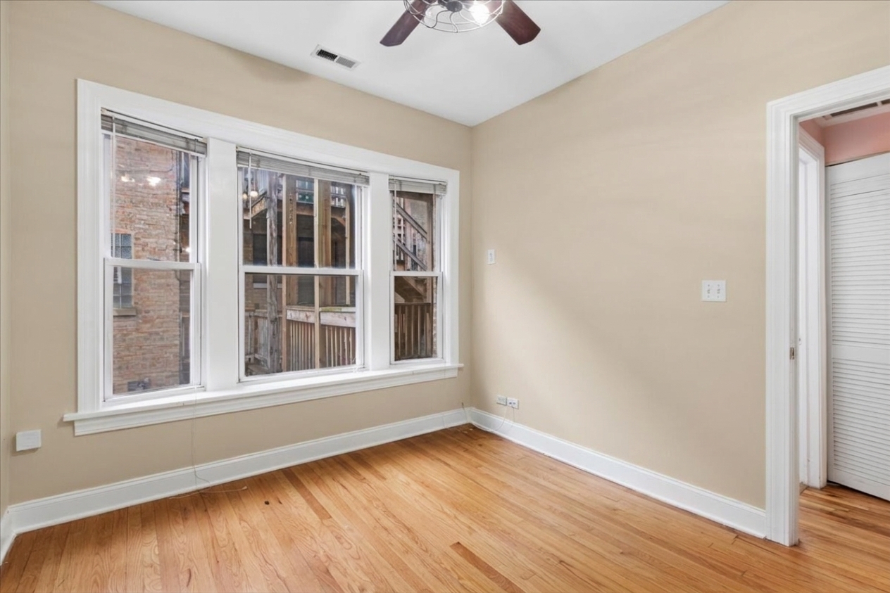 4916 N Kedzie Avenue 2w Property Photo 15