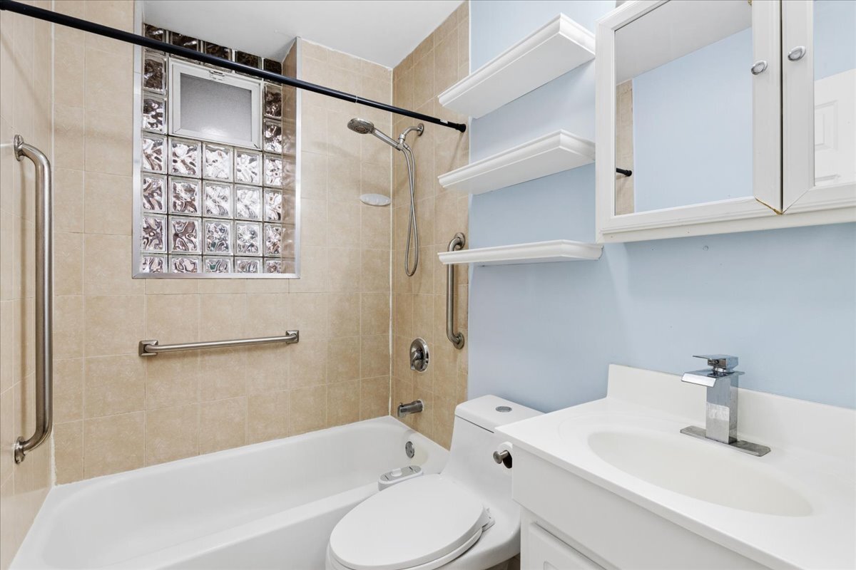 4916 N Kedzie Avenue 2w Property Photo 22