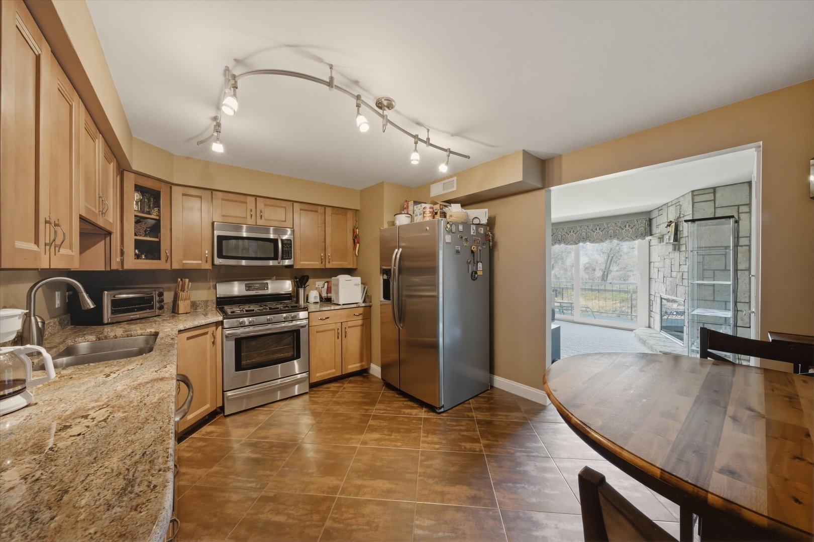 11132 S 84th Avenue 3b Property Photo 8