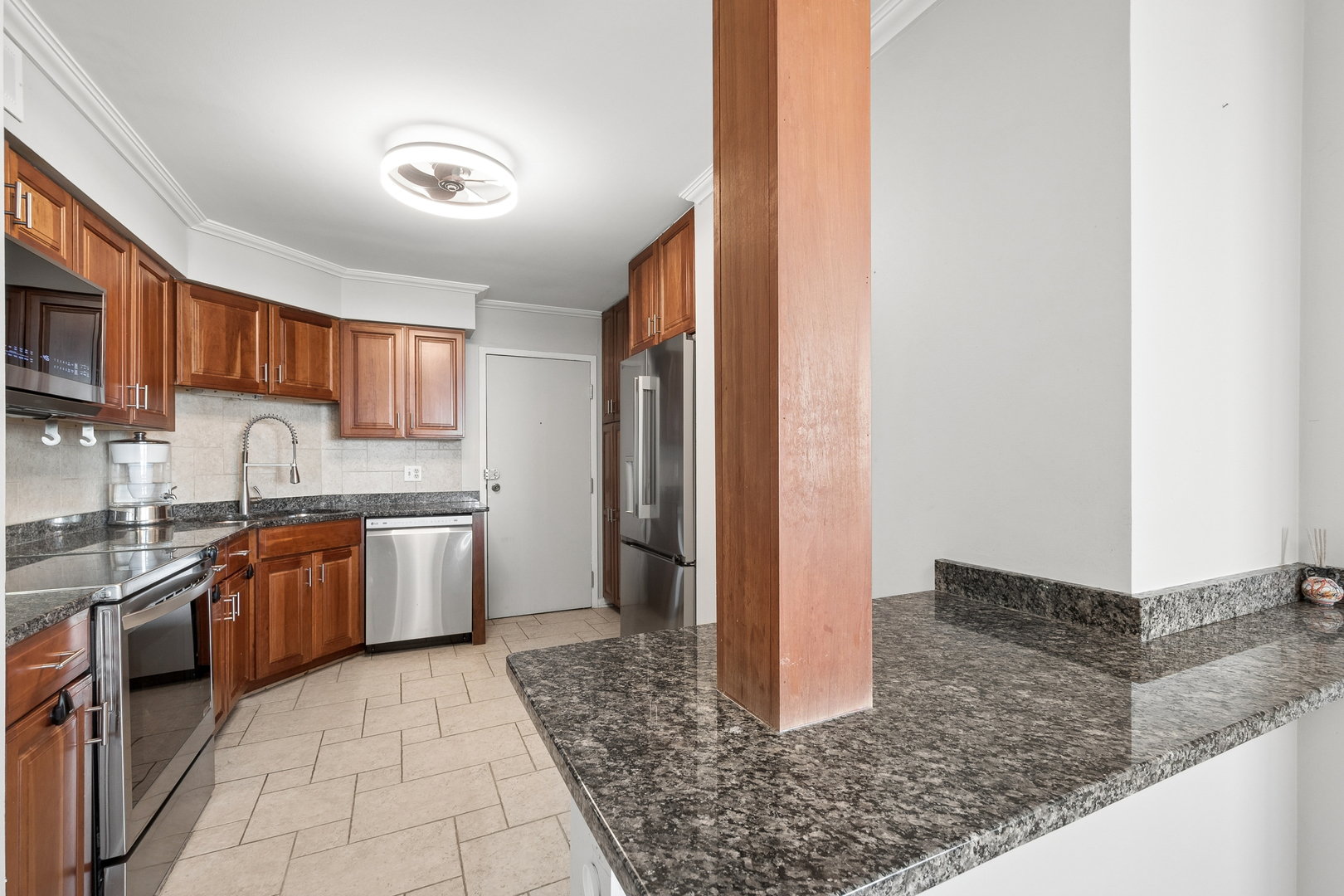 6033 N Sheridan Road 36f Property Photo 11