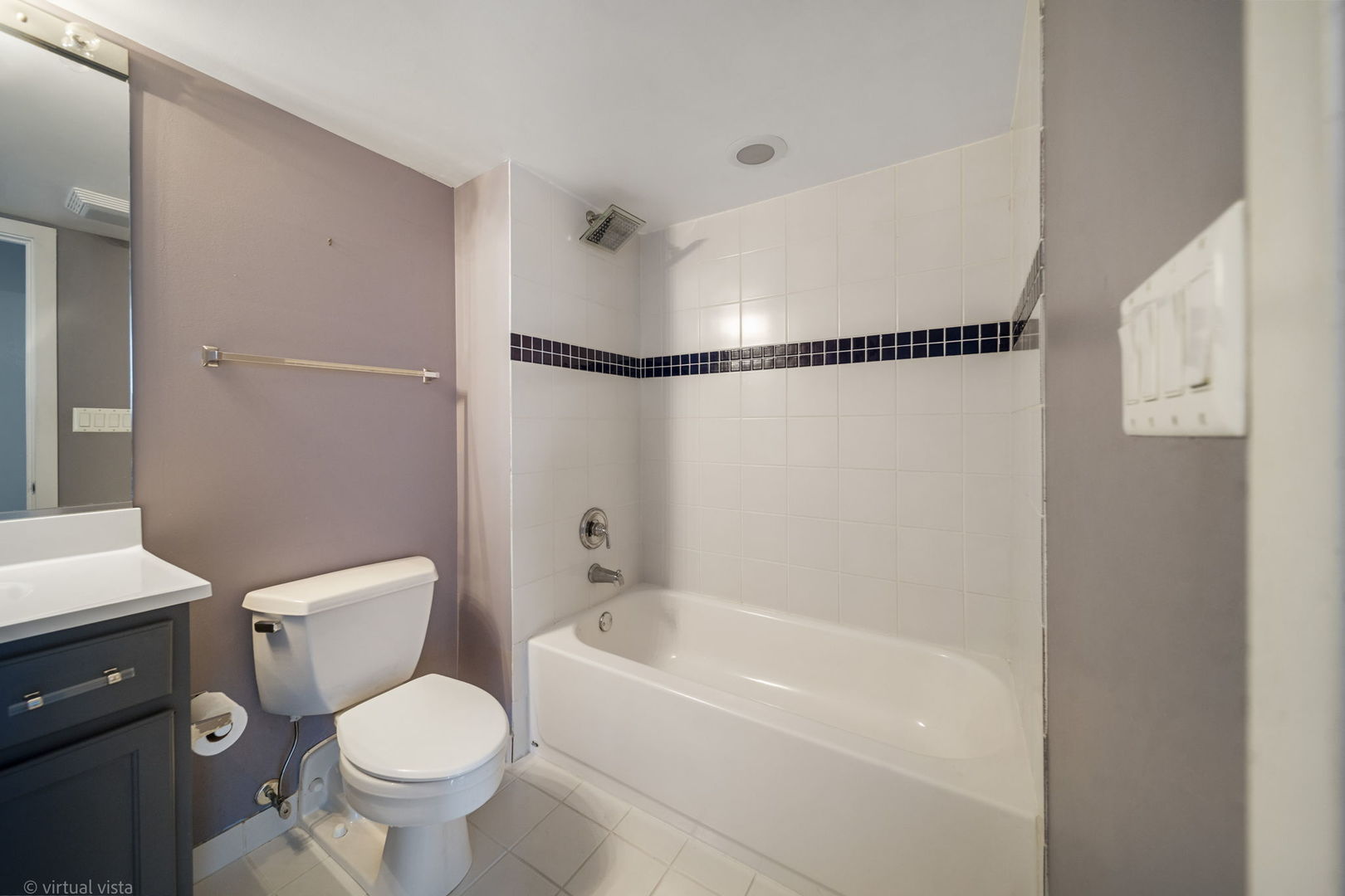 1111 W 15th Street 410 Property Photo 17