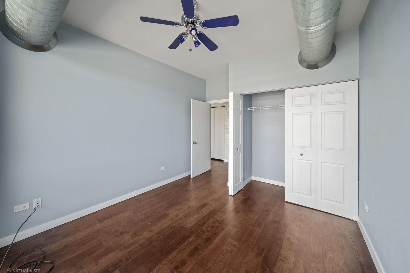 1111 W 15th Street 410 Property Photo 20