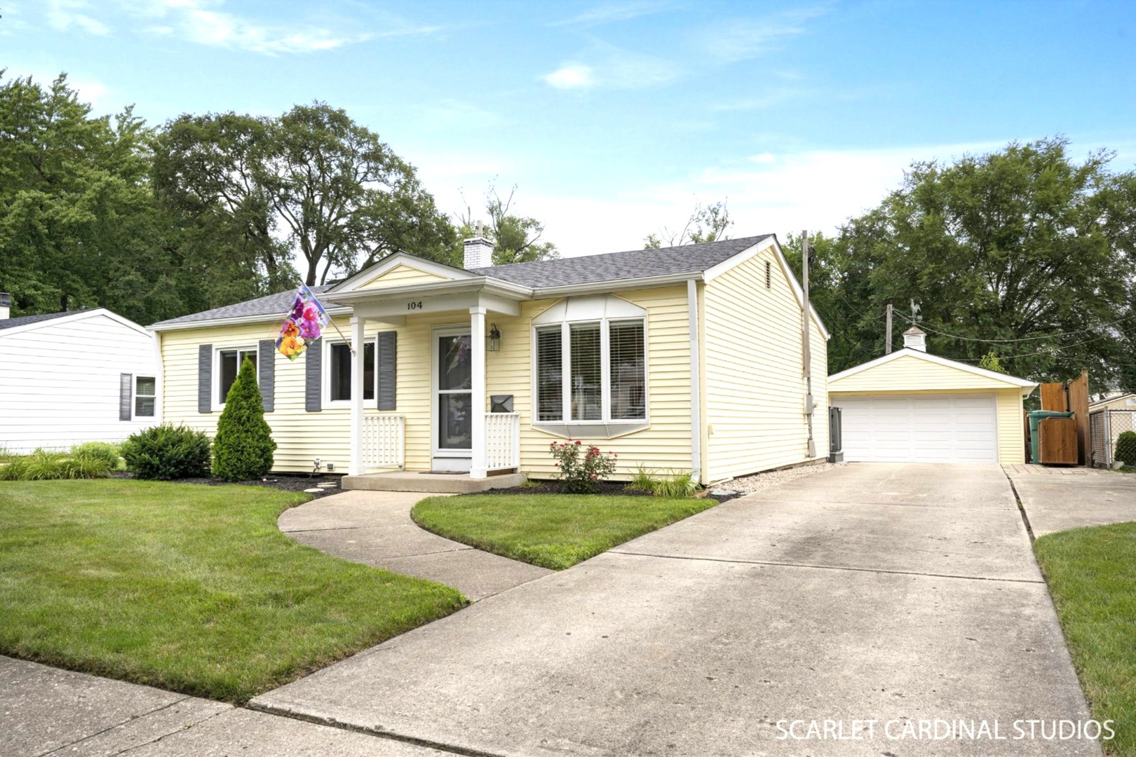104 Forest Place Property Photo 2
