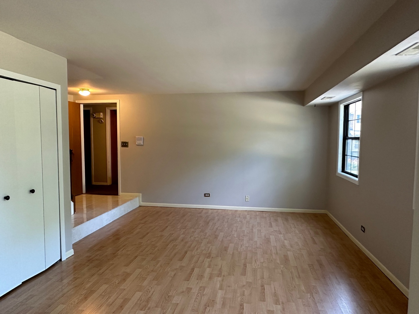 1486 W Jefferson Avenue E Property Photo 3