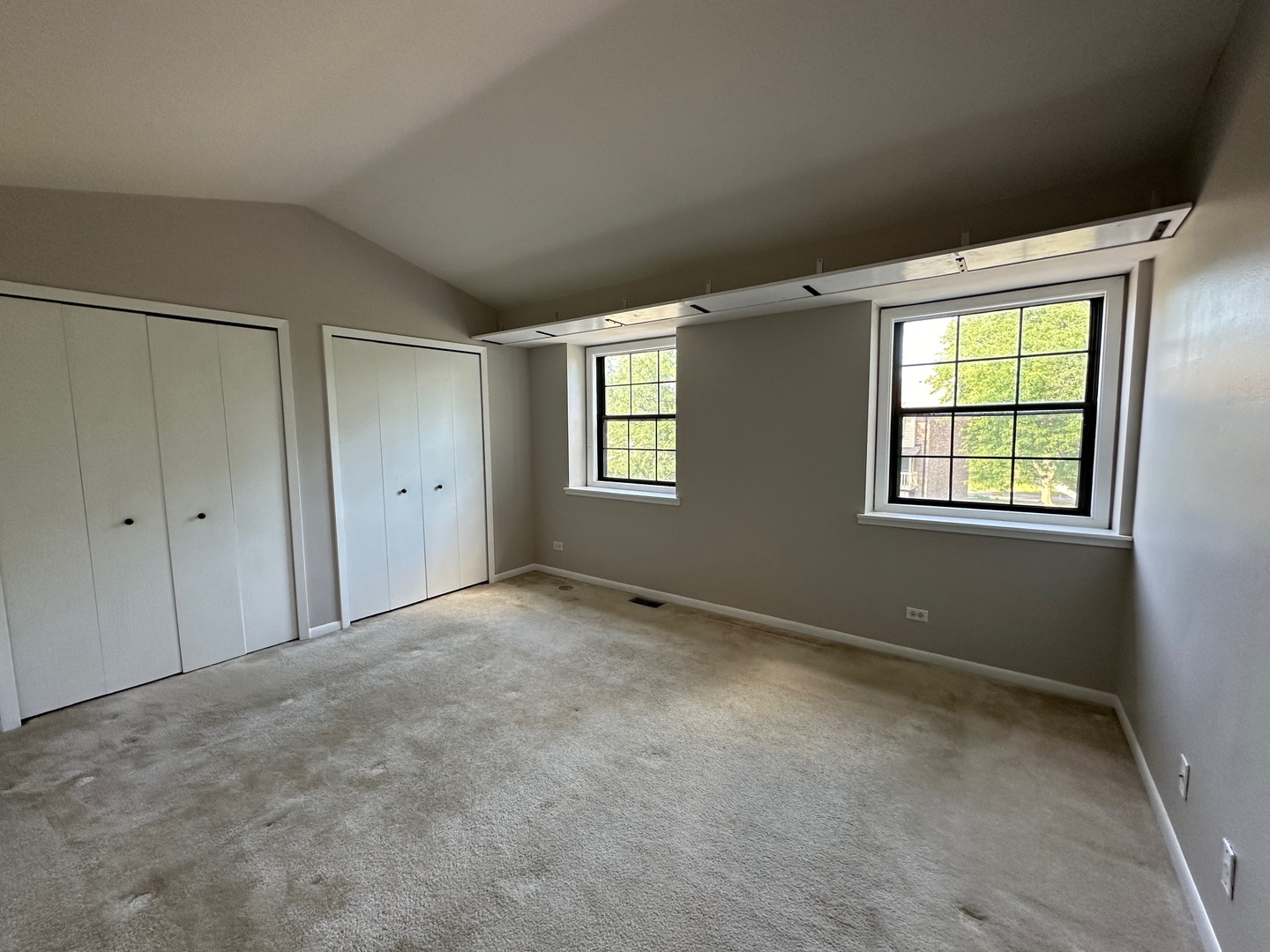 1486 W Jefferson Avenue E Property Photo 9