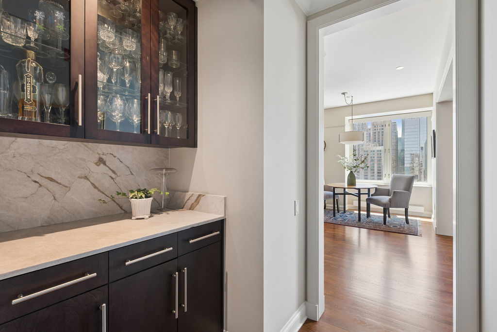 840 N Lake Shore Drive 1801 Property Photo 14